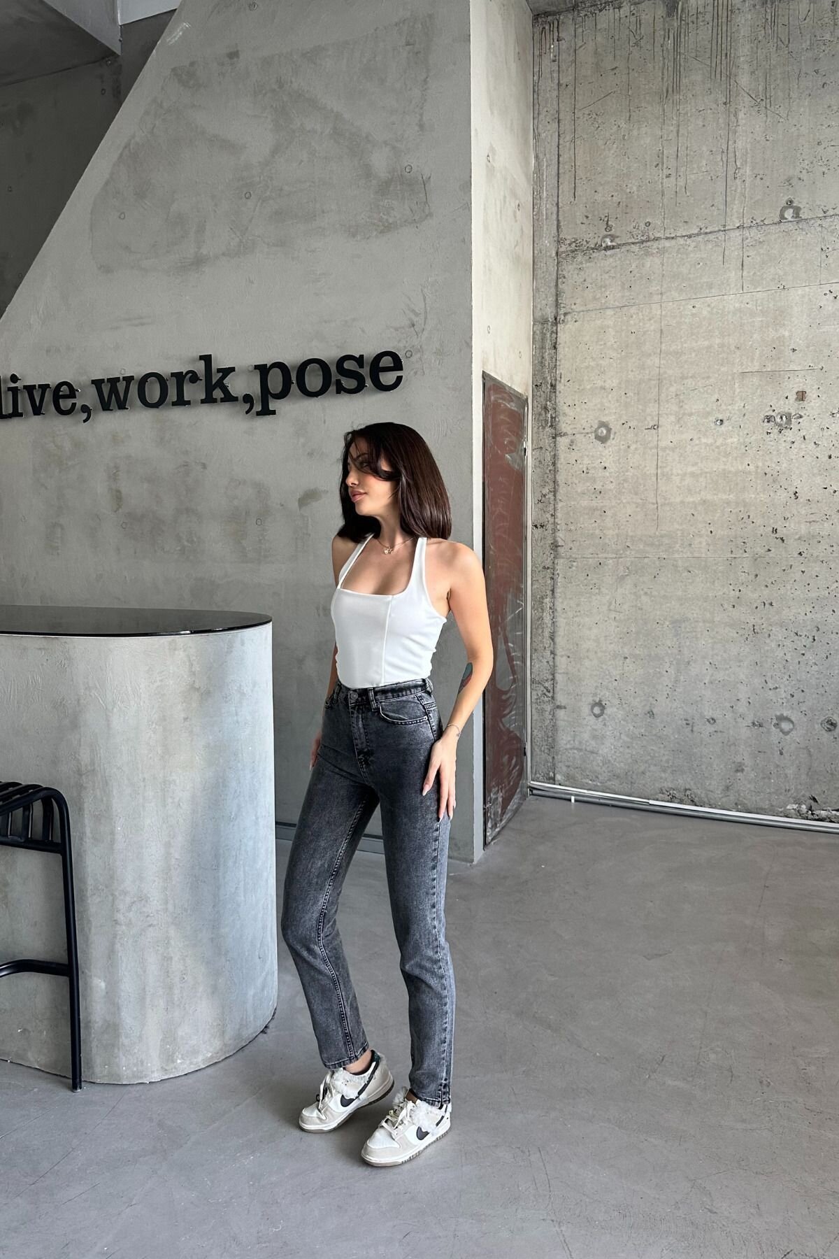 Kadın JeansStar Yüksek Bel Dar Paça Mom Fit Füme Kot Pantolon