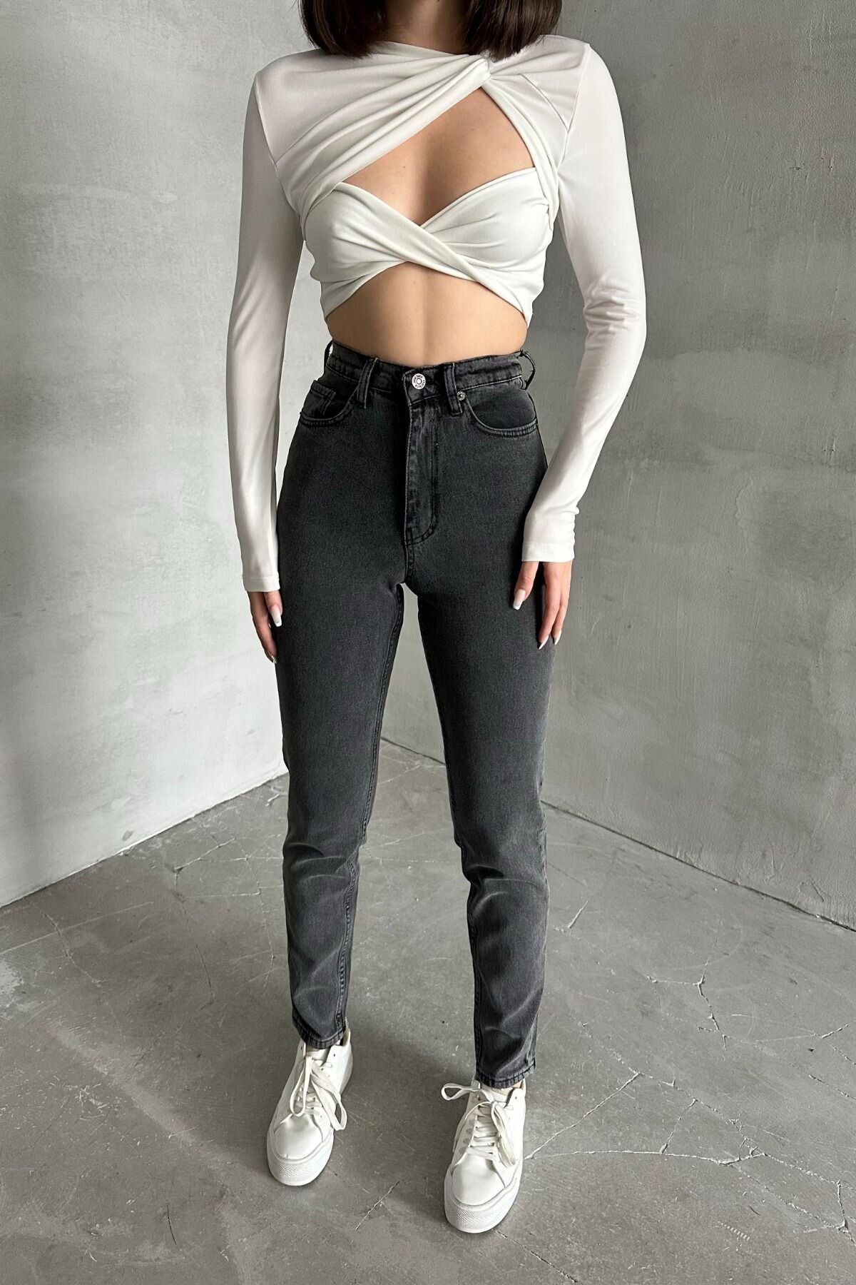 Kadın JeansVibe Mom Fit Yüksek Bel Dar Paça Antrasit Kot Pantolon
