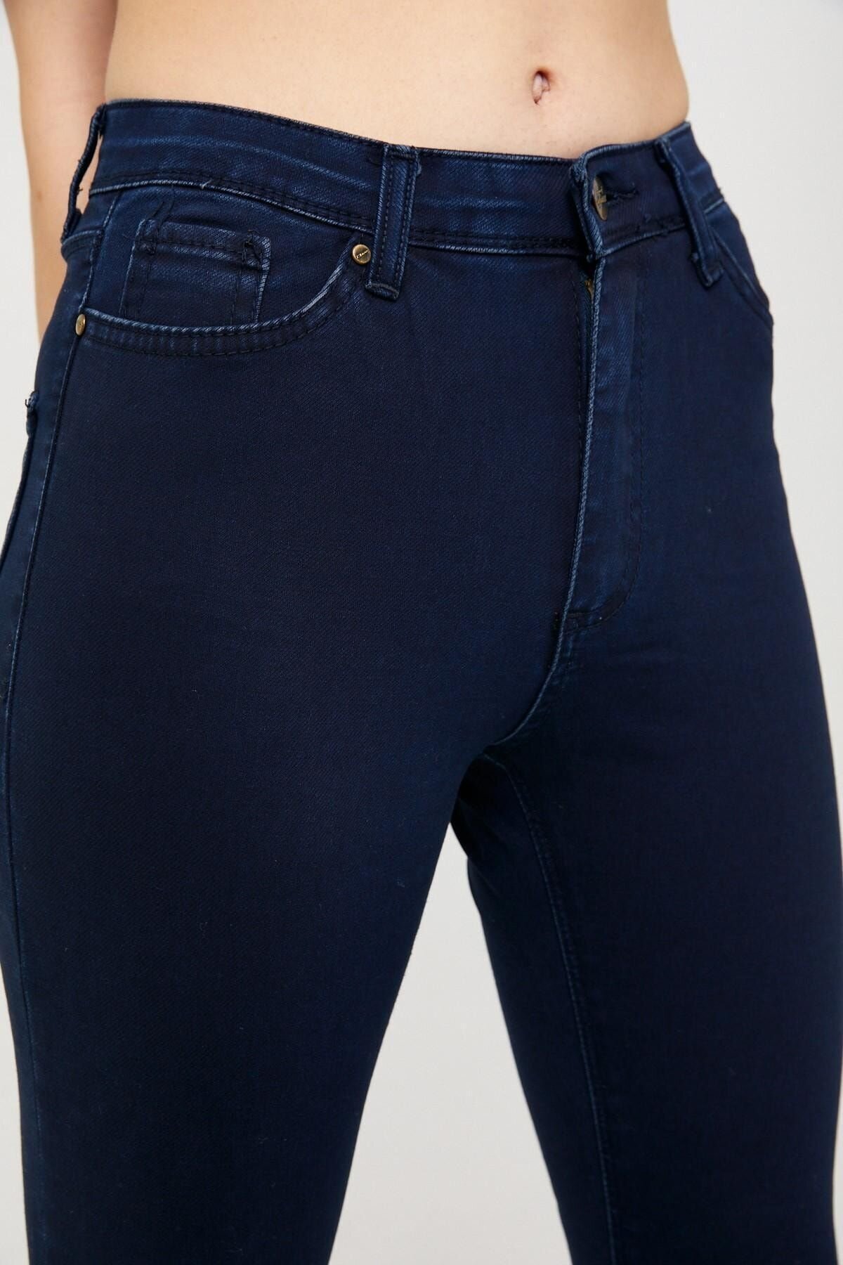 Kadın Jeanvibe Yüksek Bel Toparlayıcı Dar Paça Lacivert Kot Pantolon