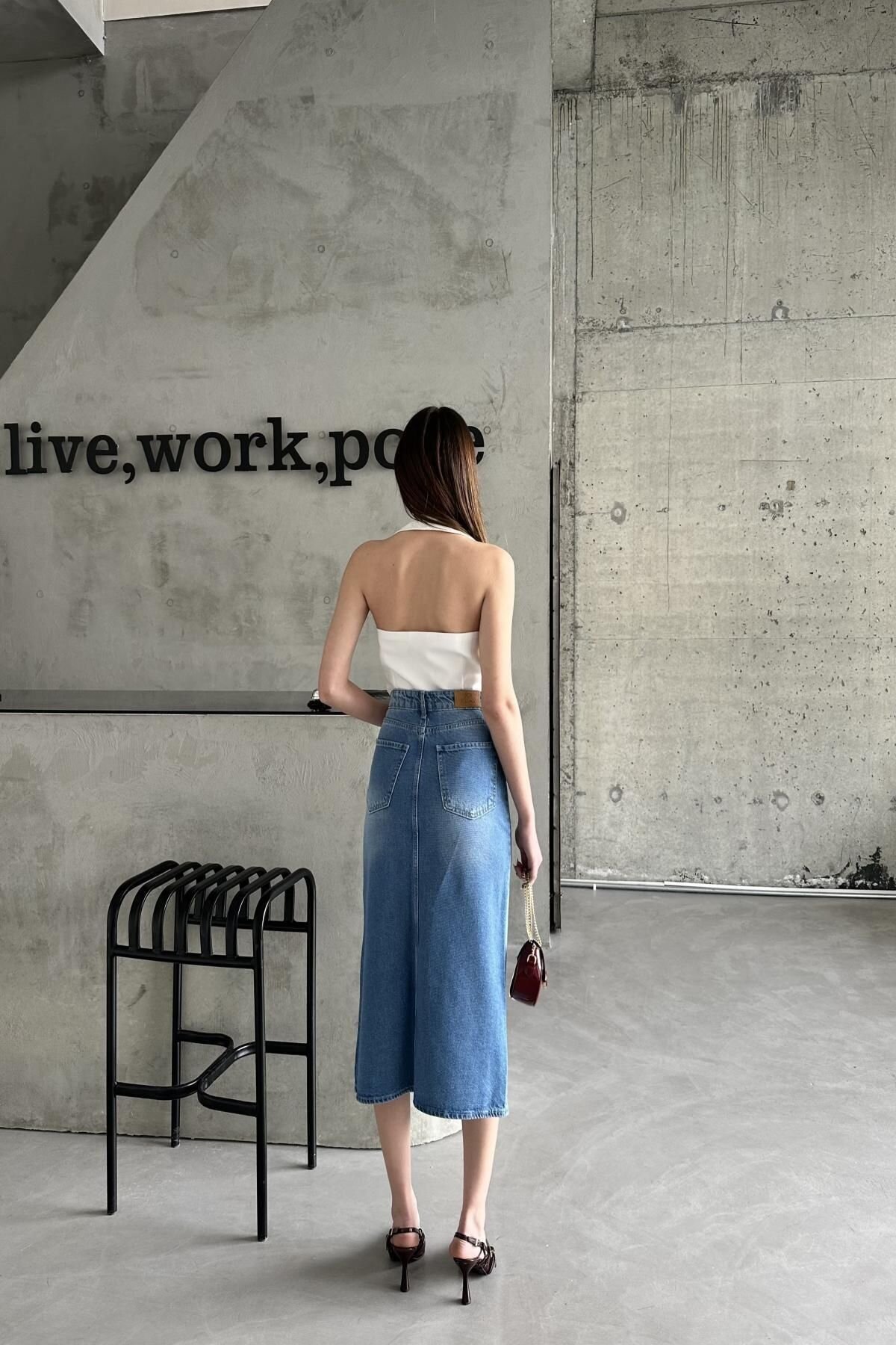 Kadın Pamuklu JeansVibe Düğme Detaylı Uzun Mavi Kot Etek