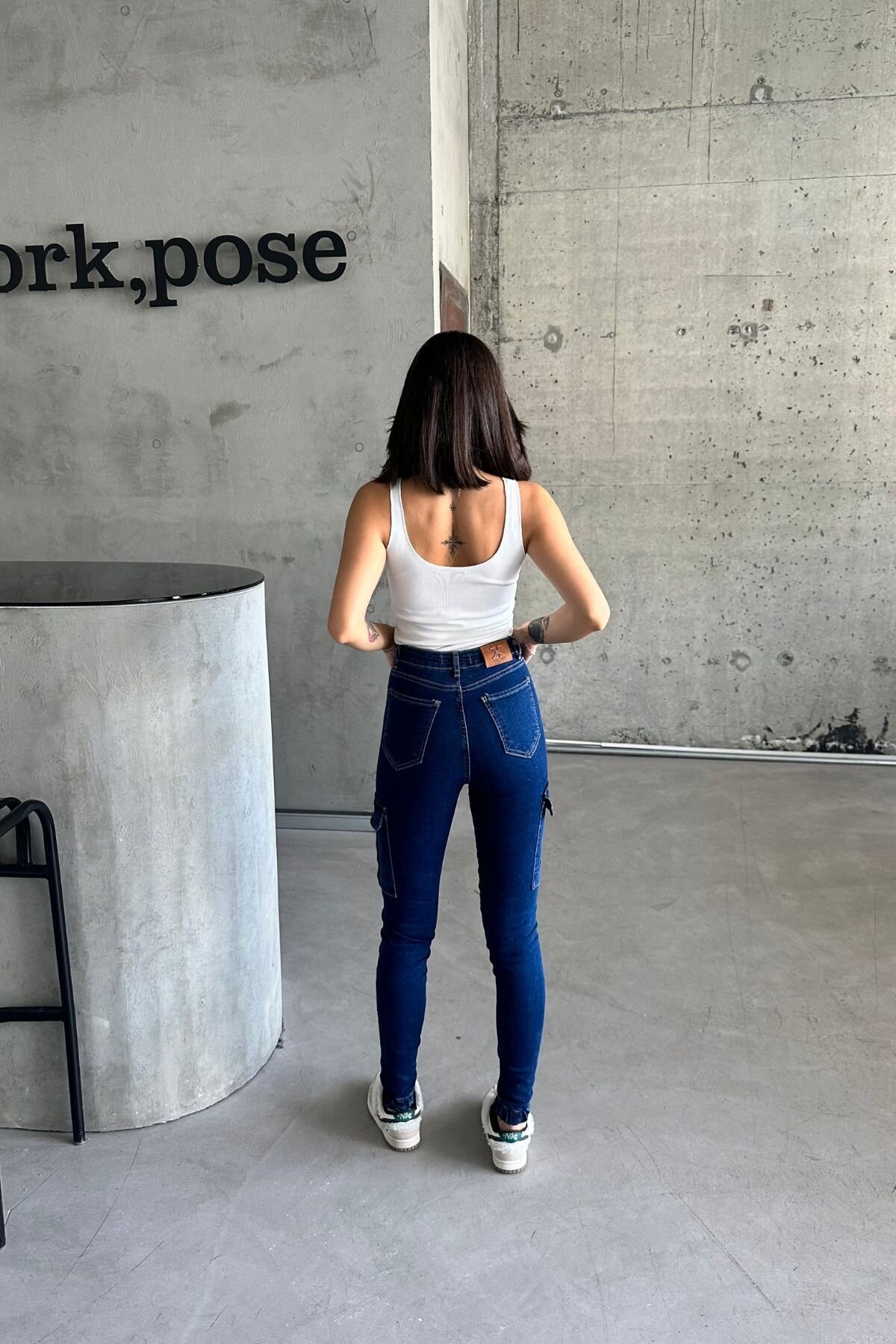 Kadın Yüksek Bel Lastikli Paça Slim Fit Mavi Kot Kargo Cepli Pantolon