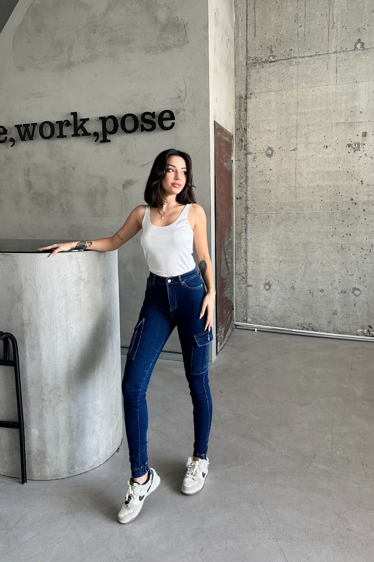 Kadın Yüksek Bel Lastikli Paça Slim Fit Mavi Kot Kargo Cepli Pantolon