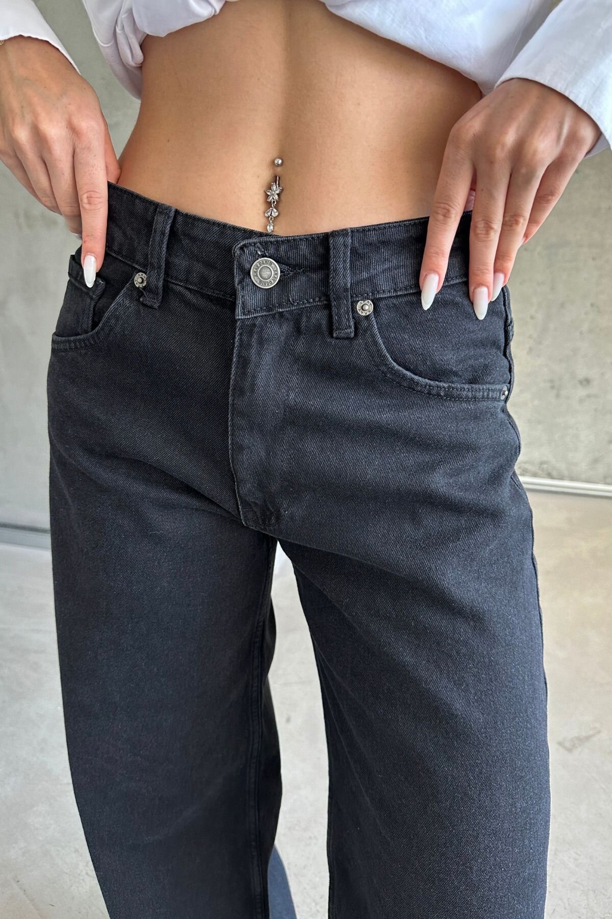 Kadın Yüksek Bel Oversize Bol Paça Baggy Siyah Kot Pantolon