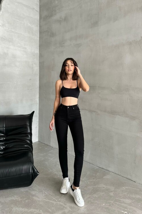 Kadın Jeanvibe Yüksek Bel Toparlayıcı Dar Paça Siyah Kot Pantolon