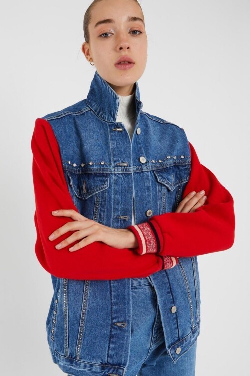 Kadın Taş Işlemeli Kolu Penye Kot Mont Kırmızı