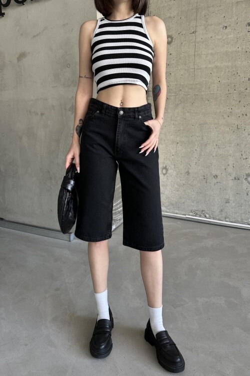 Kadın Yüksek Bel Midi Diz Boy Cepli Siyah Kot Şort